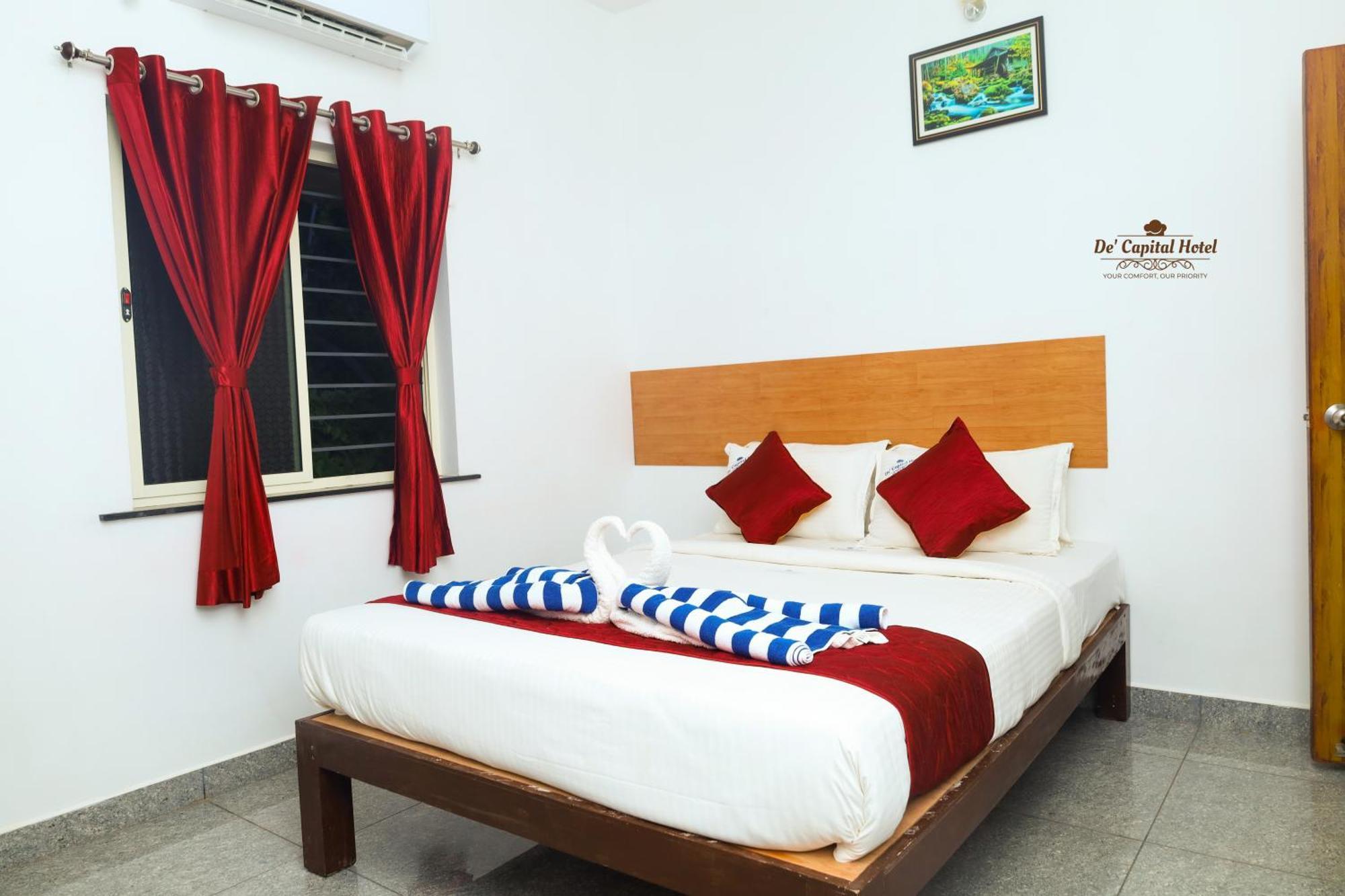 De' Capital Hotel ปอนดิเชอรี ภายนอก รูปภาพ