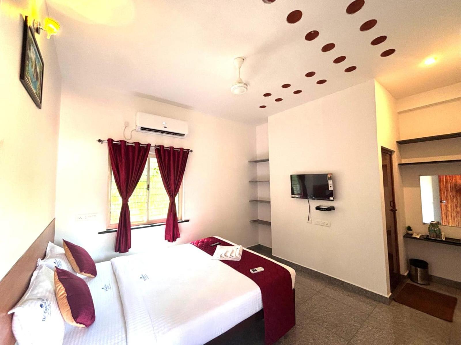 De' Capital Hotel ปอนดิเชอรี ภายนอก รูปภาพ